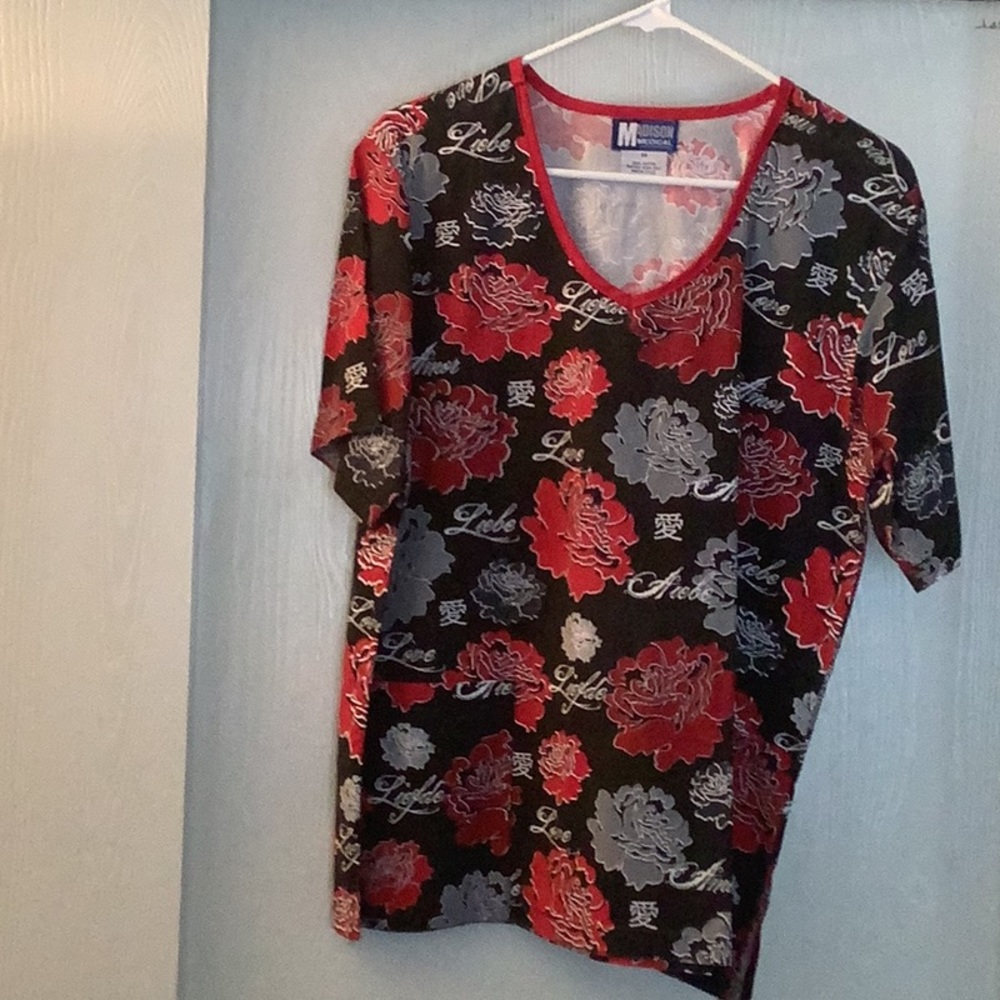 Madison Medical women’s scrub top